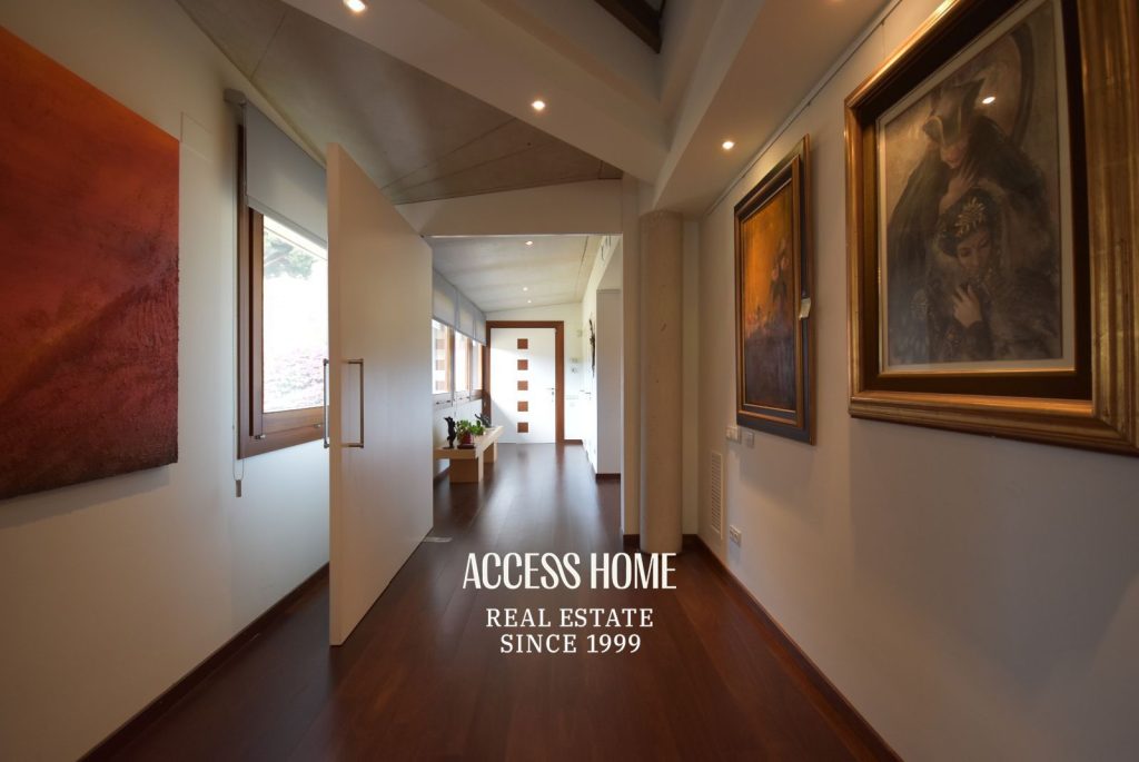 Exclusiva vivienda de diseño con jardín privado y vistas al mar en Cabrera de Mar