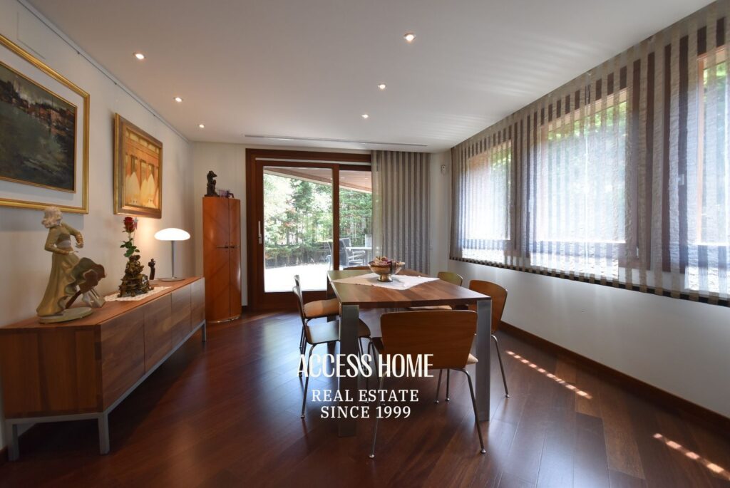 Exclusiva vivienda de diseño con jardín privado y vistas al mar en Cabrera de Mar