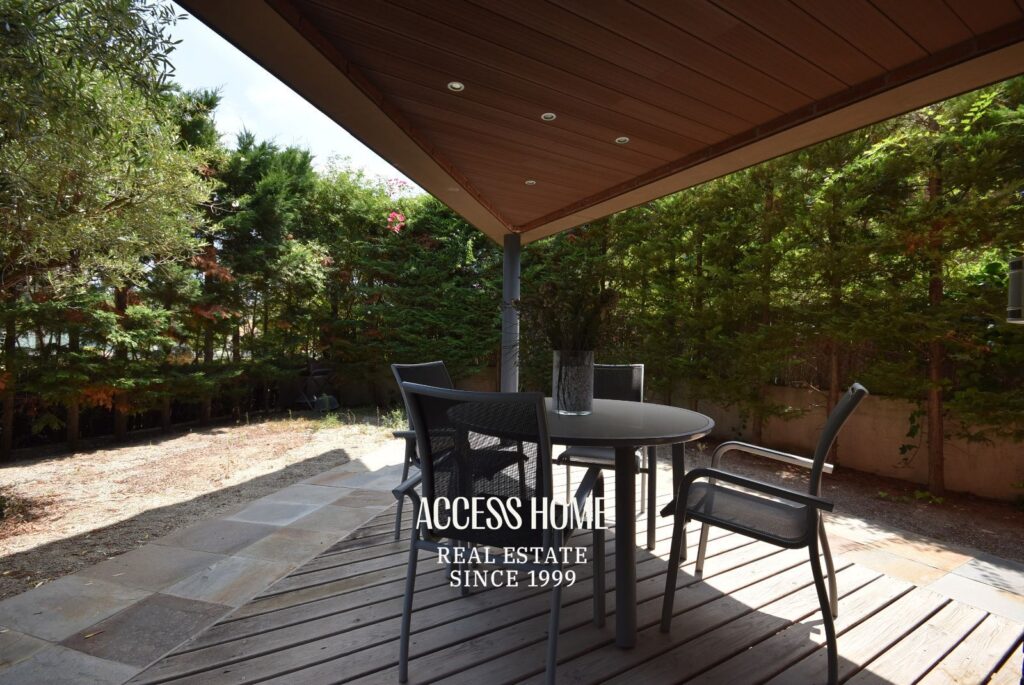 Exclusiva vivienda de diseño con jardín privado y vistas al mar en Cabrera de Mar