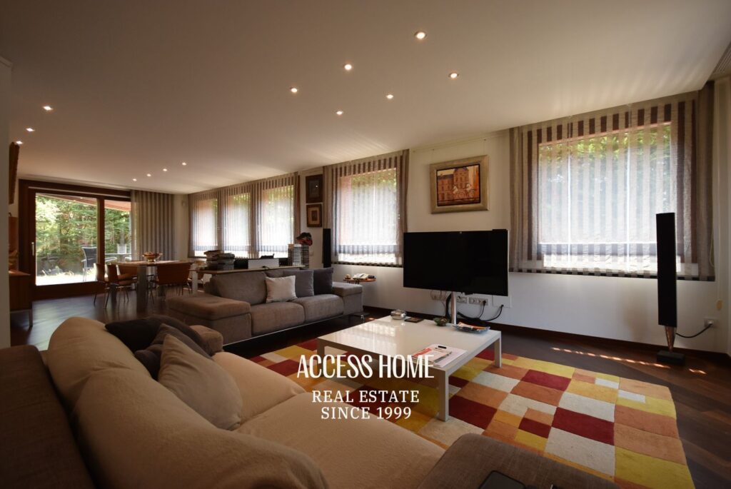 Exclusiva vivienda de diseño con jardín privado y vistas al mar en Cabrera de Mar