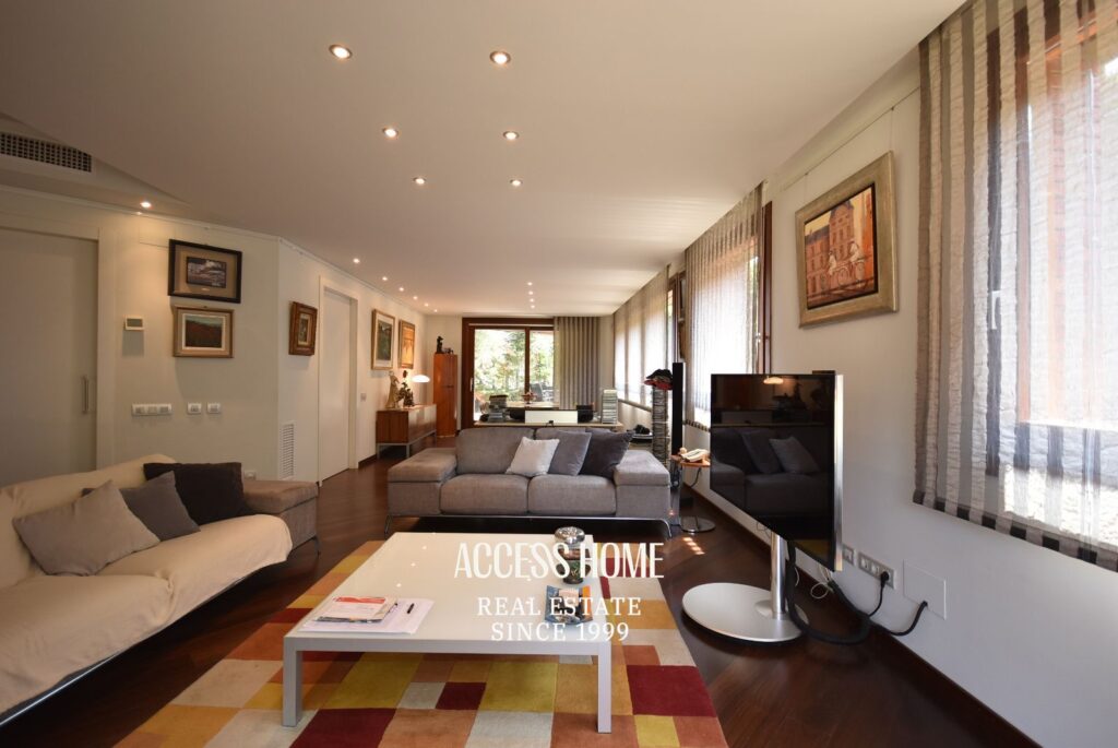 Exclusiva vivienda de diseño con jardín privado y vistas al mar en Cabrera de Mar