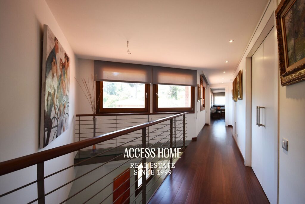 Exclusiva vivienda de diseño con jardín privado y vistas al mar en Cabrera de Mar