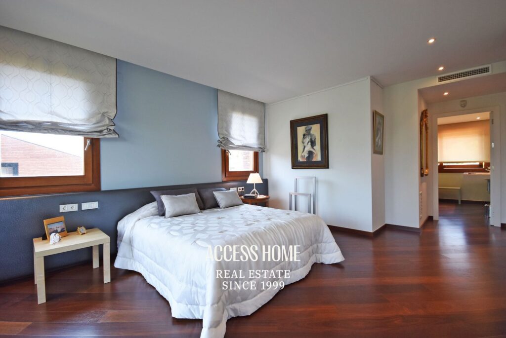 Exclusiva vivienda de diseño con jardín privado y vistas al mar en Cabrera de Mar