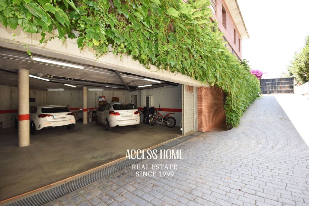 Exclusiva vivienda de diseño con jardín privado y vistas al mar en Cabrera de Mar