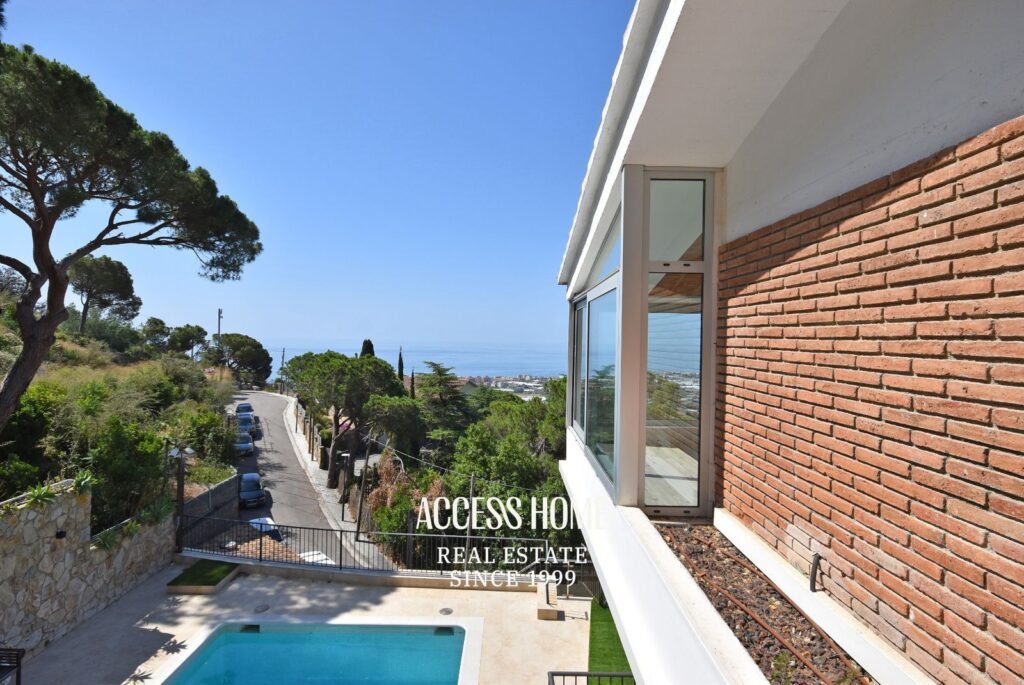 Exclusiva villa en Cabrils con vistas panorámicas al mar