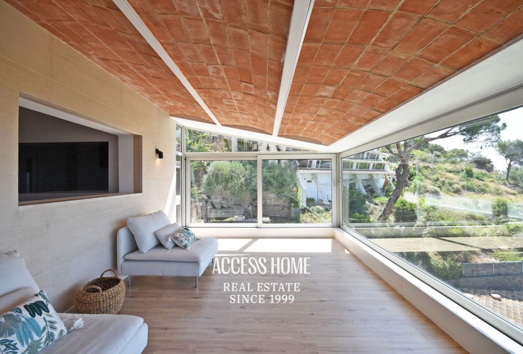 Exclusiva villa en Cabrils con vistas panorámicas al mar