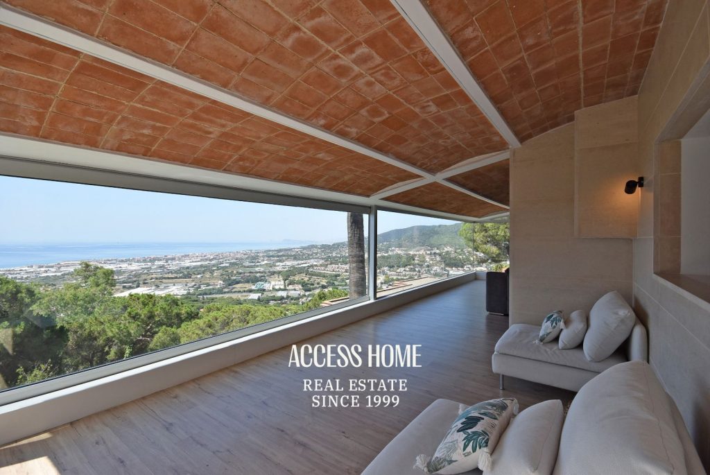 Exclusiva villa en Cabrils con vistas panorámicas al mar