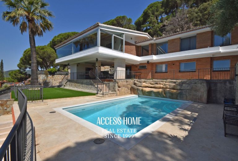 Exclusiva villa en Cabrils con vistas panorámicas al mar