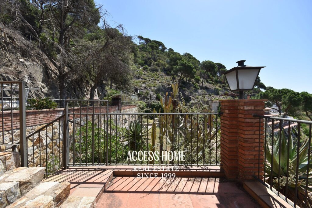 Exclusiva villa en Cabrils con vistas panorámicas al mar