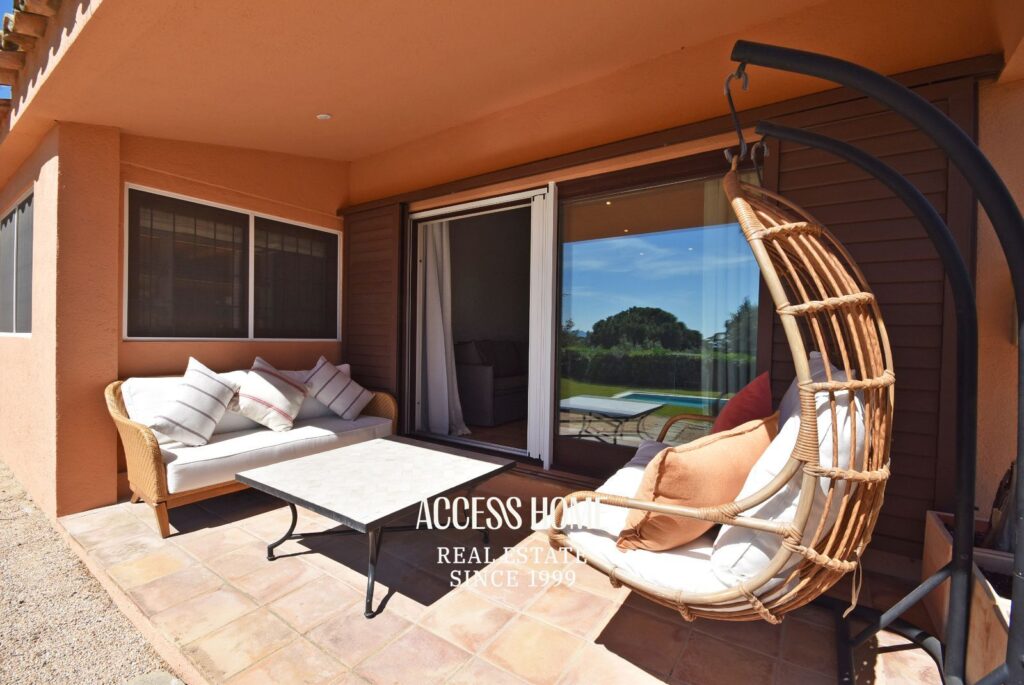 Lujo mediterráneo en alquiler: exclusiva villa con piscina privada en esta zona