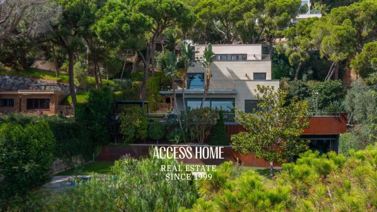 Exclusiva villa en venta en Premià de Dalt con vistas al mar, piscina y máxima eficiencia energética
