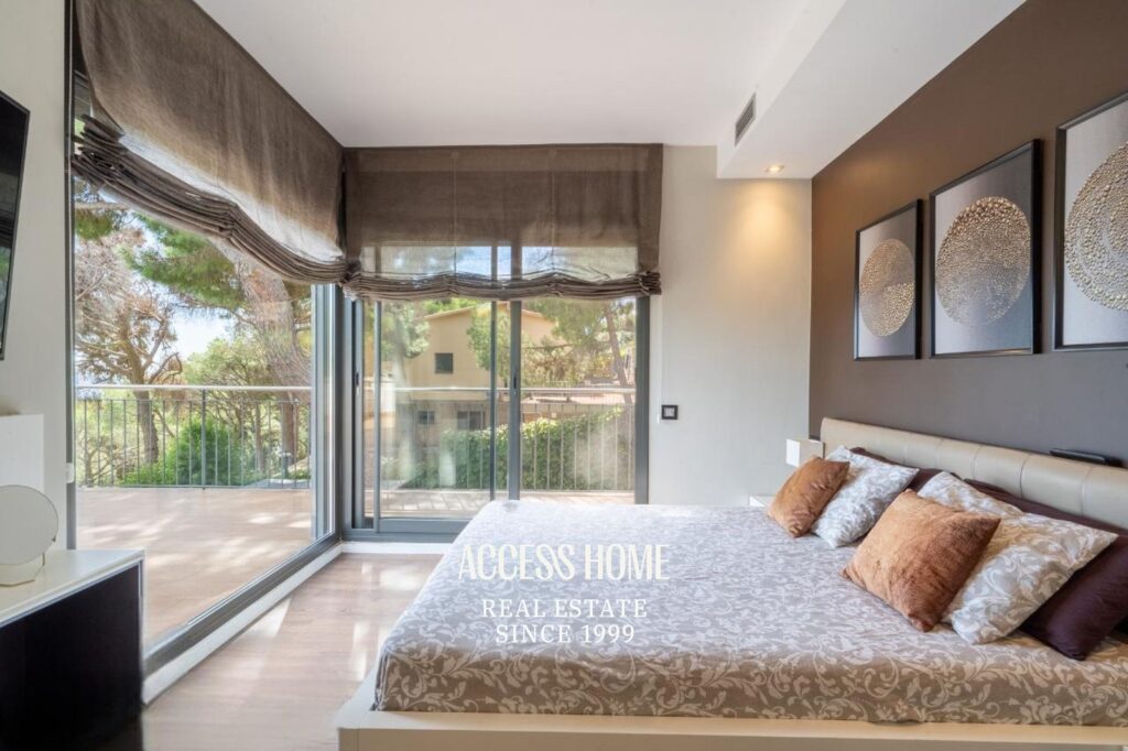 Exclusiva villa en venta en Premià de Dalt con vistas al mar, piscina y máxima eficiencia energética