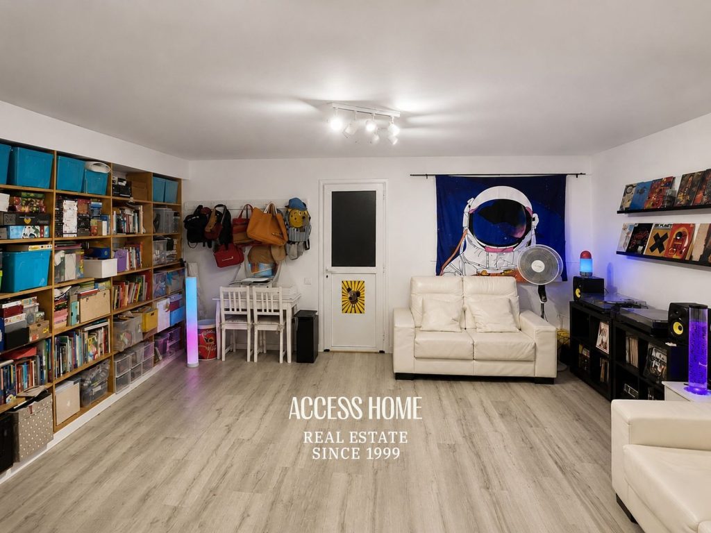 Casa adosada en venta en Vilassar de Dalt con vistas al mar y jardín privado