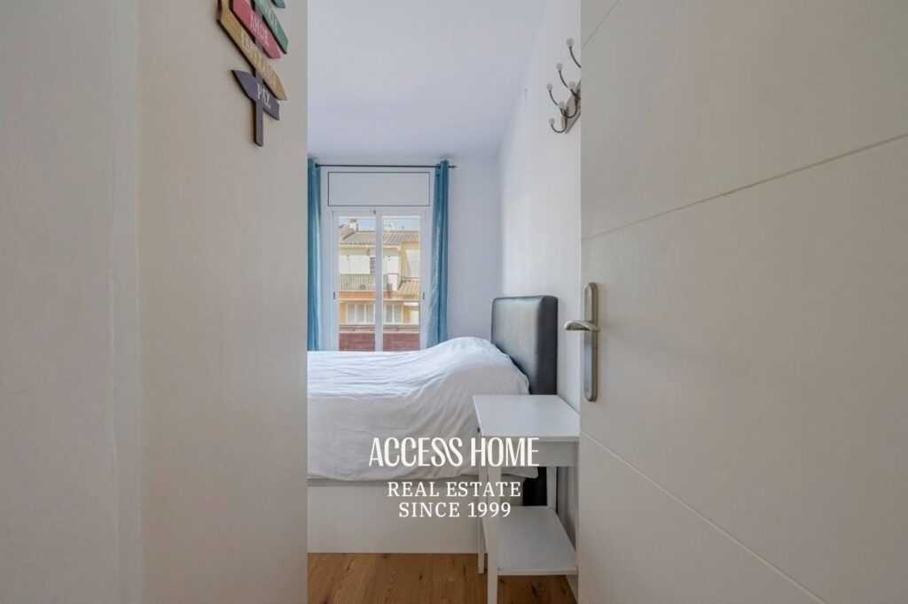 Casa adosada en venta en Vilassar de Dalt con vistas al mar y jardín privado