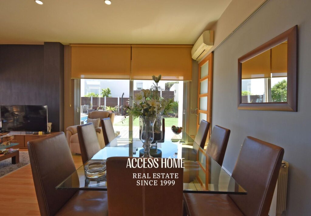 Exclusiva villa de lujo en venta en Premià de Dalt con impresionantes vistas al mar Mediterráneo