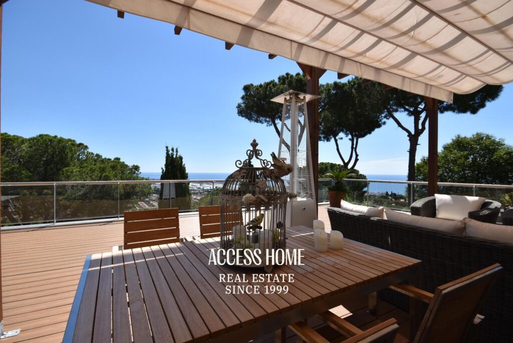 Exclusiva villa de lujo en venta en Premià de Dalt con impresionantes vistas al mar Mediterráneo