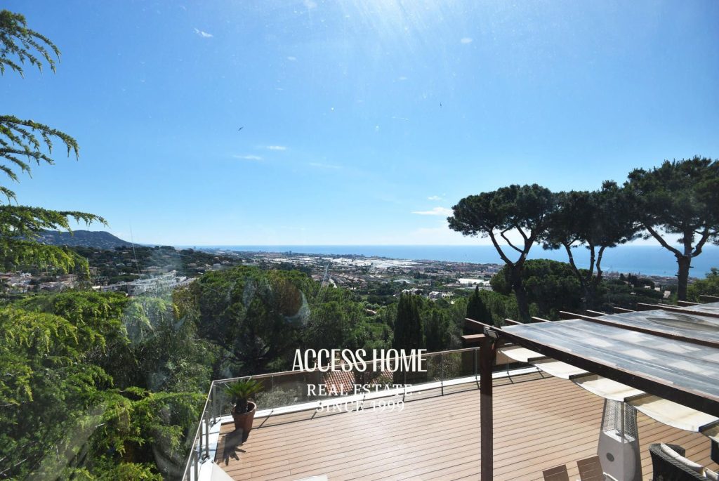 Exclusiva villa de lujo en venta en Premià de Dalt con impresionantes vistas al mar Mediterráneo