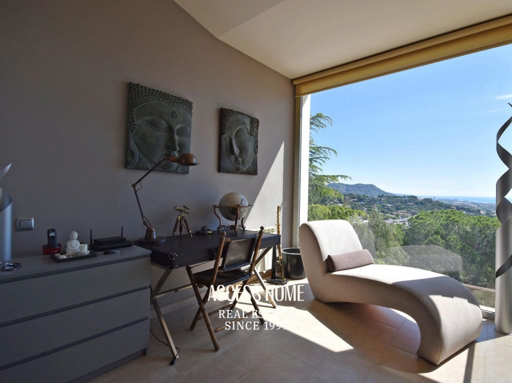 Exclusiva villa de lujo en venta en Premià de Dalt con impresionantes vistas al mar Mediterráneo