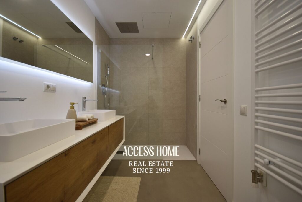 Casa en venta en Alella con jardín, piscina y privacidad a pocos minutos de Barcelona