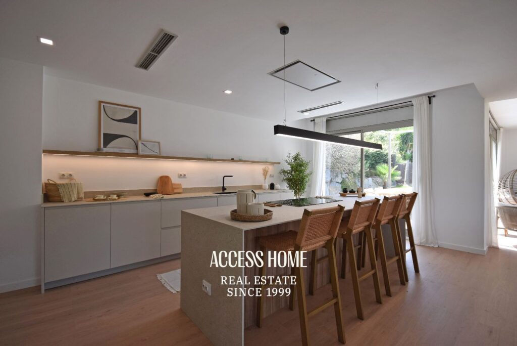 Casa en venta en Alella con jardín, piscina y privacidad a pocos minutos de Barcelona
