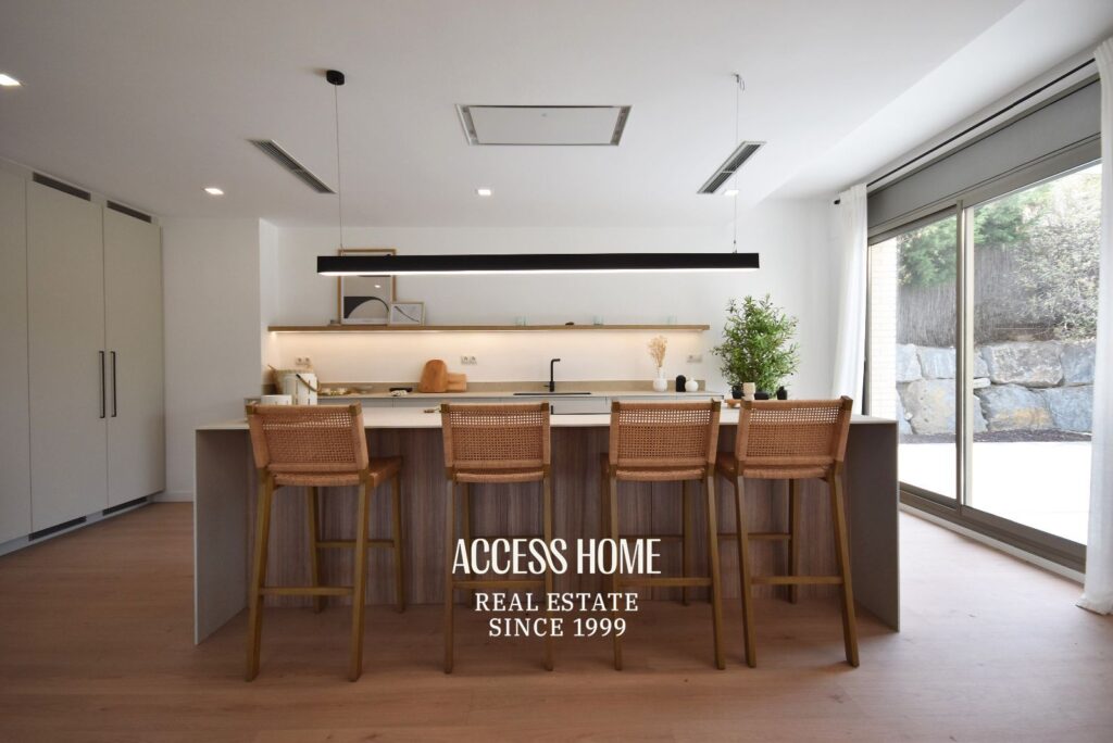 Casa en venta en Alella con jardín, piscina y privacidad a pocos minutos de Barcelona