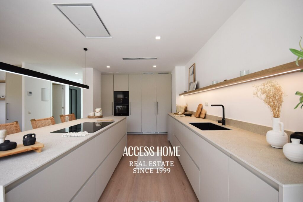 Casa en venta en Alella con jardín, piscina y privacidad a pocos minutos de Barcelona