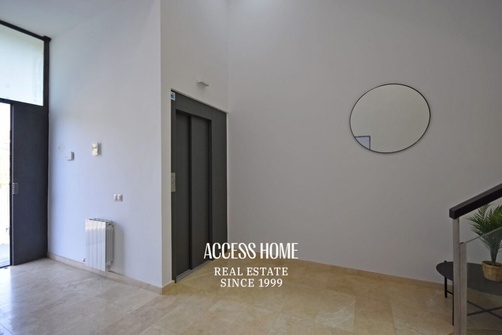 Casa reformada en Alella con piscina, jardín y vistas despejadas