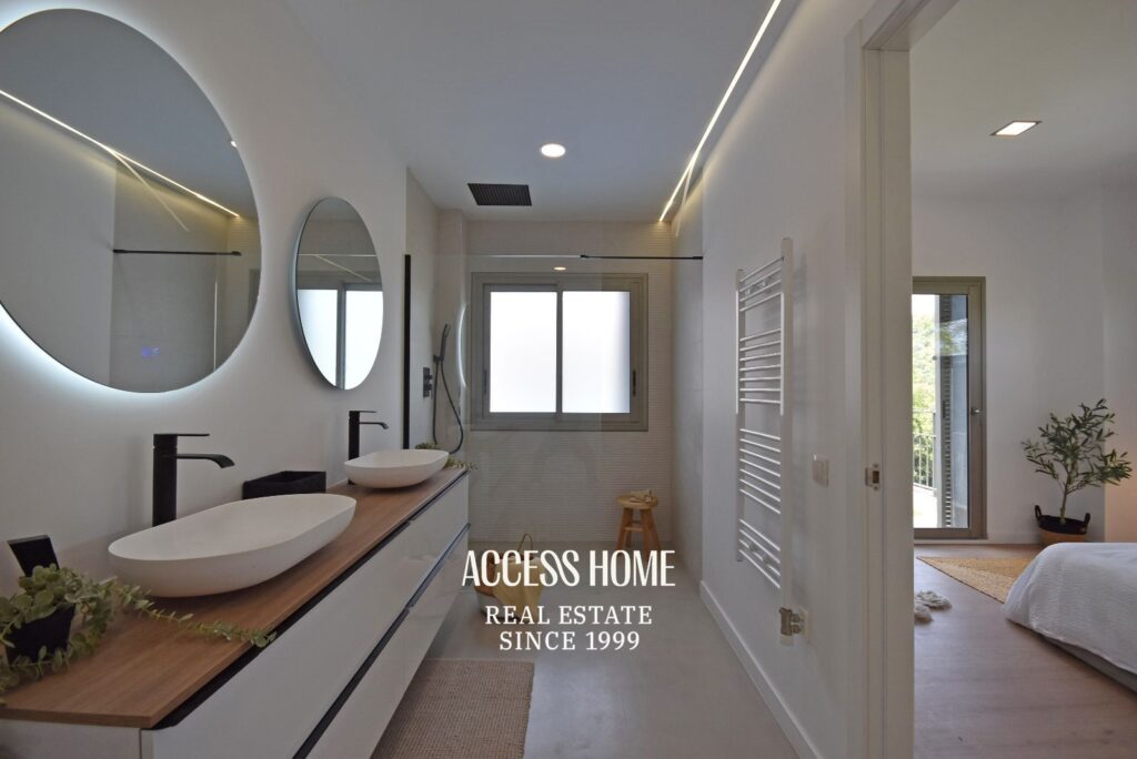 Casa reformada en Alella con piscina, jardín y vistas despejadas