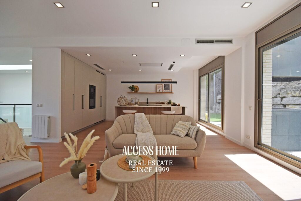 Casa reformada en Alella con piscina, jardín y vistas despejadas