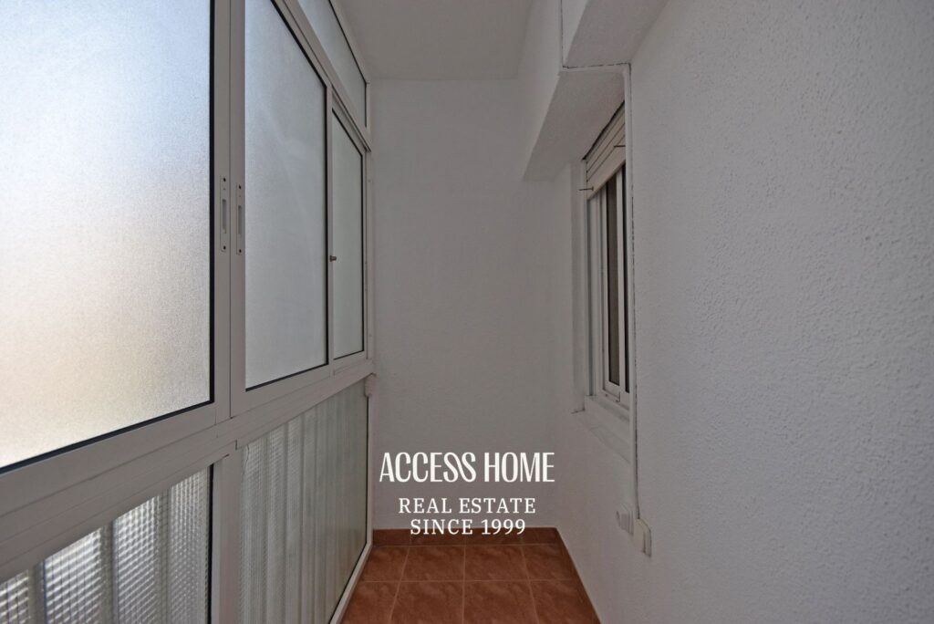 Piso reformado de 4 habitaciones con terraza en Sagrada Familia, Barcelona