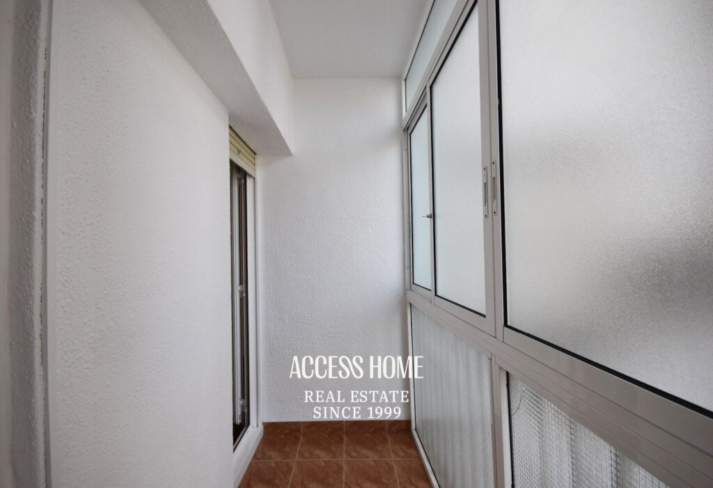 Piso reformado de 4 habitaciones con terraza en Sagrada Familia, Barcelona