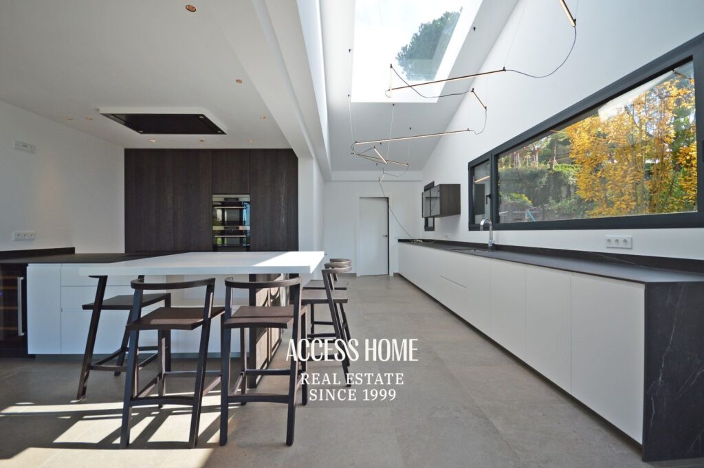 Exclusiva villa en alquiler en Supermaresme con vistas al mar y piscina privada