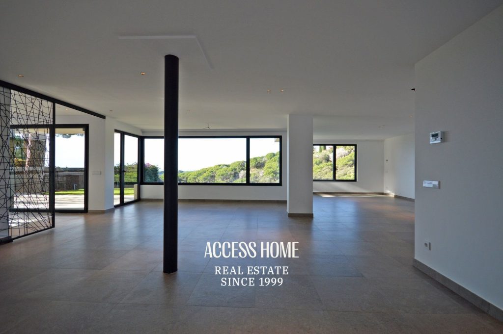 Exclusiva villa en alquiler en Supermaresme con vistas al mar y piscina privada