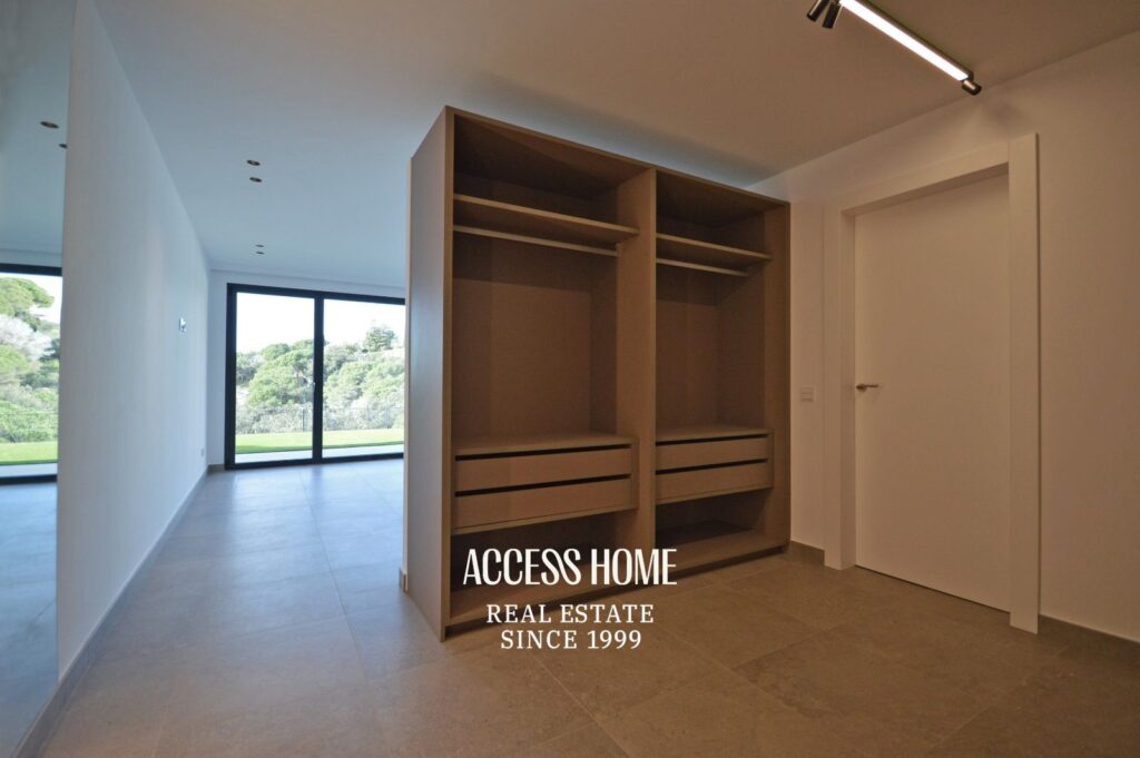 Exclusiva villa en alquiler en Supermaresme con vistas al mar y piscina privada