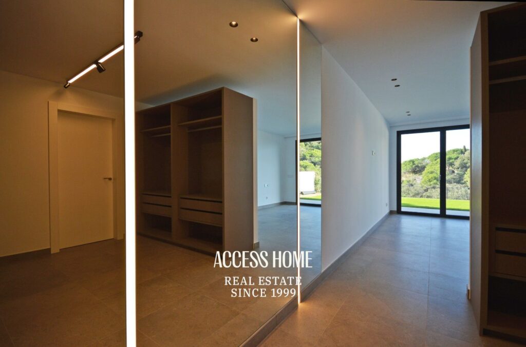 Exclusiva villa en alquiler en Supermaresme con vistas al mar y piscina privada