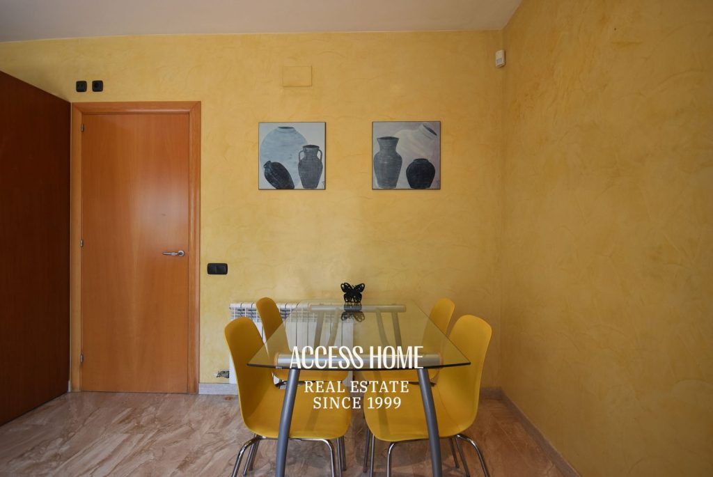 Vivienda unifamiliar con vistas al mar, terrazas y jardín en Premià de Dalt