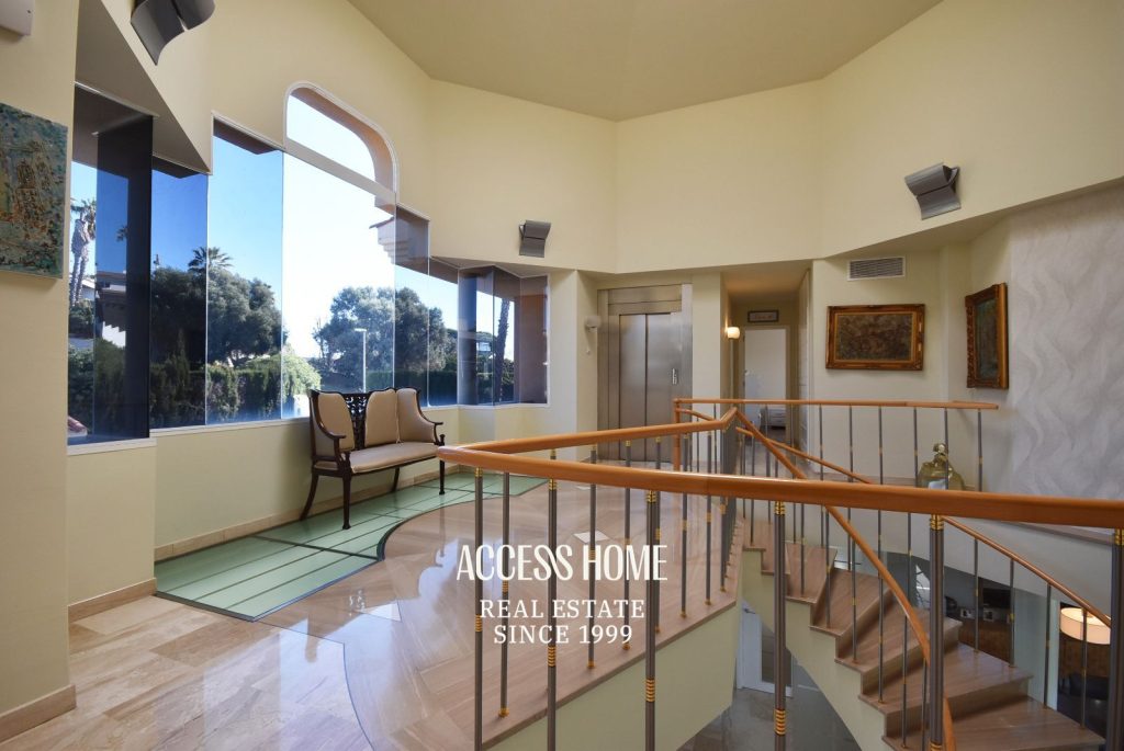 Villa en Alella, Can Teixidó, con piscina interior y exterior y vistas al mar