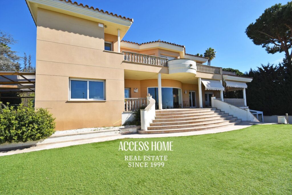 Villa en Alella, Can Teixidó, con piscina interior y exterior y vistas al mar