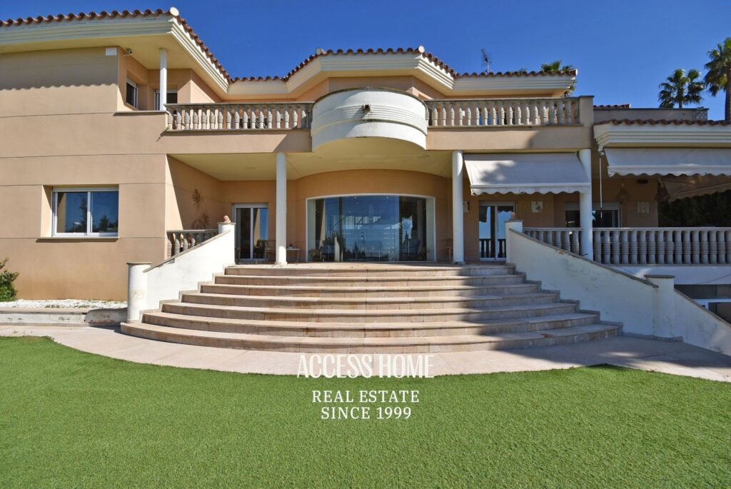 Villa en Alella, Can Teixidó, con piscina interior y exterior y vistas al mar