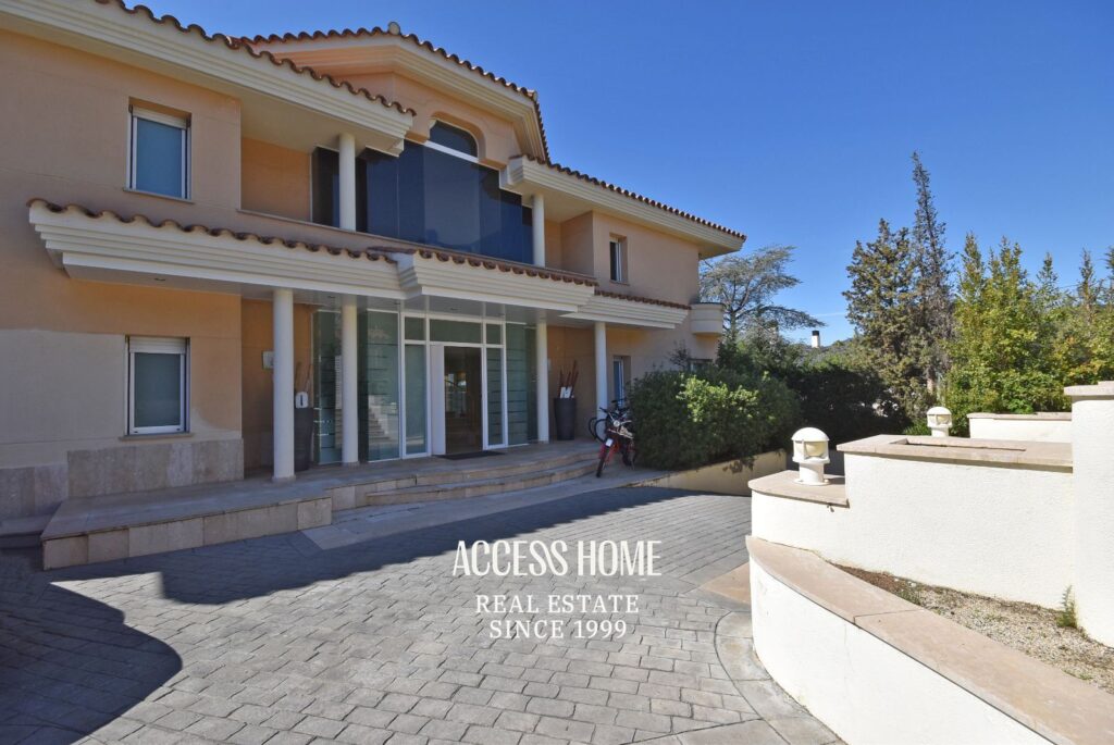 Villa en Alella, Can Teixidó, con piscina interior y exterior y vistas al mar