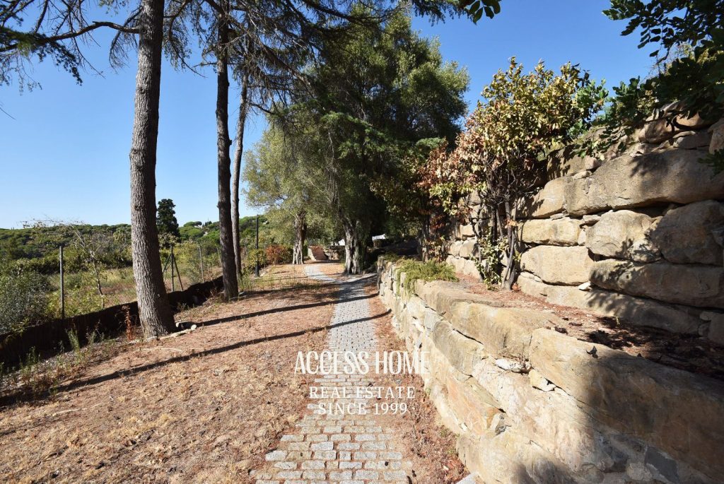 Masía del siglo XIX con amplios jardines y vistas al mediterráneo  en Cabrera de Mar