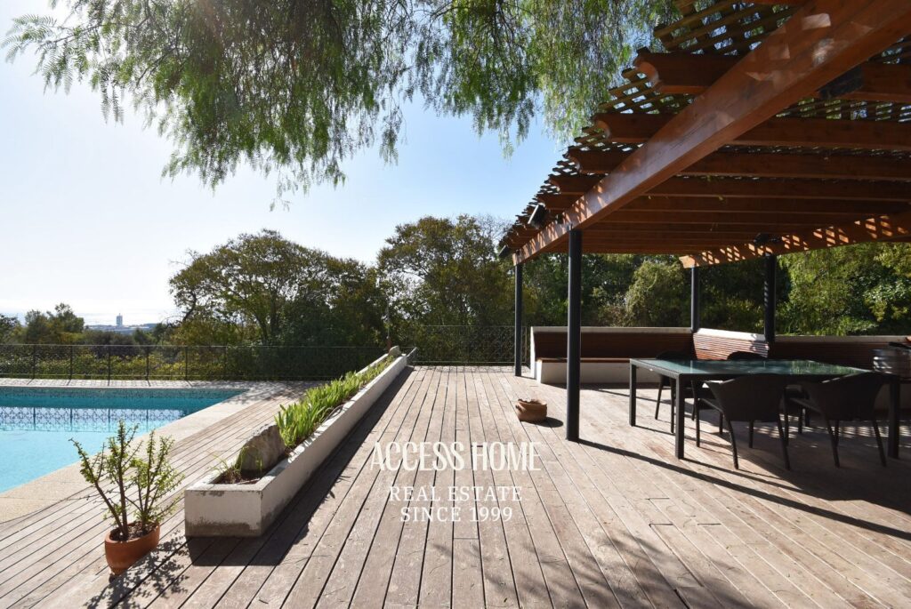 Masía del siglo XIX con amplios jardines y vistas al mediterráneo  en Cabrera de Mar