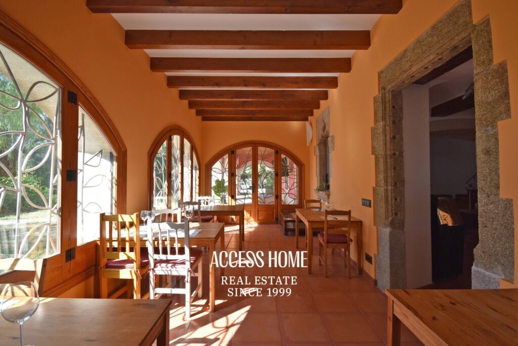Masía del siglo XIX con amplios jardines y vistas al mediterráneo  en Cabrera de Mar