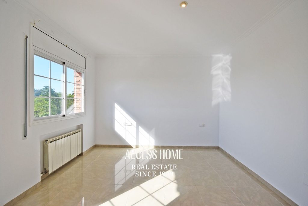 Casa unifamiliar con piscina y vistas al mar en Vilassar de Dalt