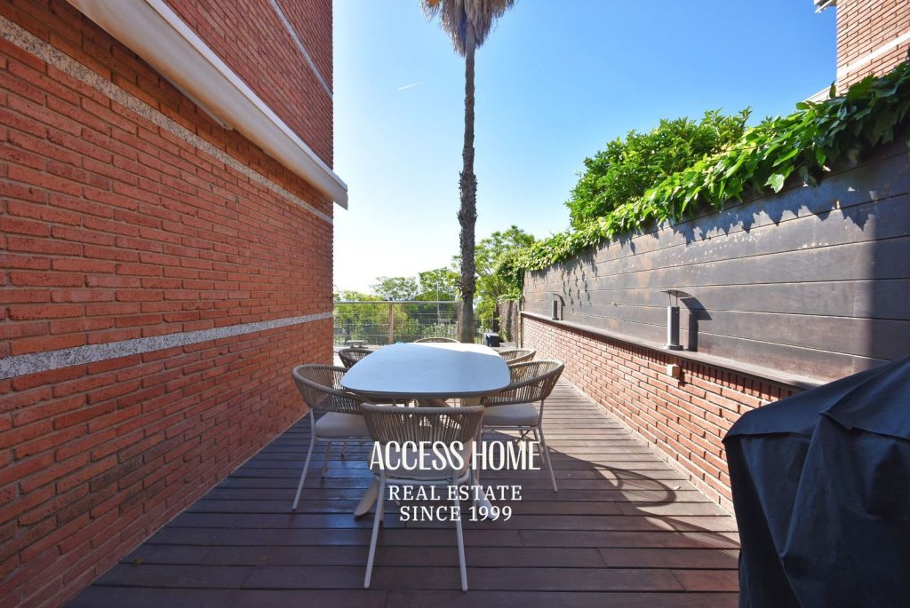 Casa unifamiliar con piscina y vistas al mar en Vilassar de Dalt