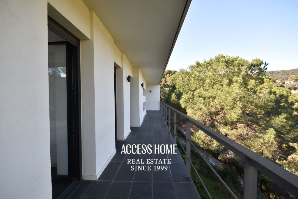 Exclusiva casa a la venta en Cabrils con piscina y vistas panorámicas