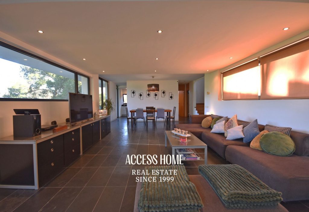 Exclusiva casa a la venta en Cabrils con piscina y vistas panorámicas