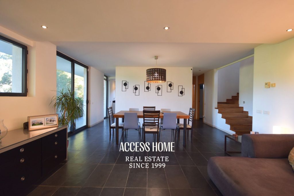 Exclusiva casa a la venta en Cabrils con piscina y vistas panorámicas