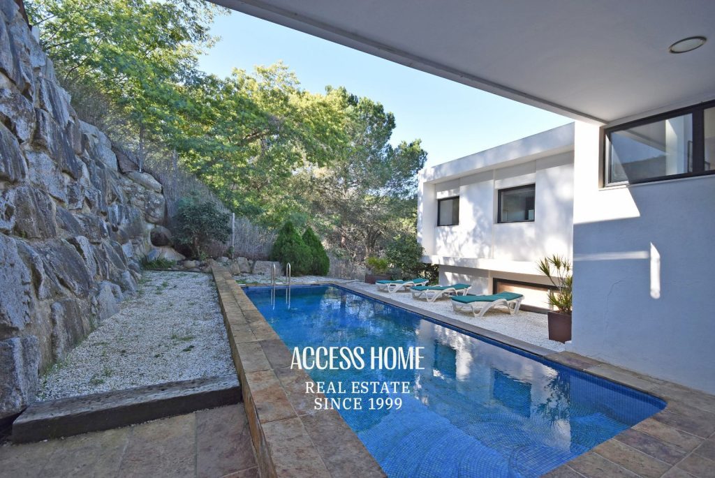 Exclusiva casa a la venta en Cabrils con piscina y vistas panorámicas