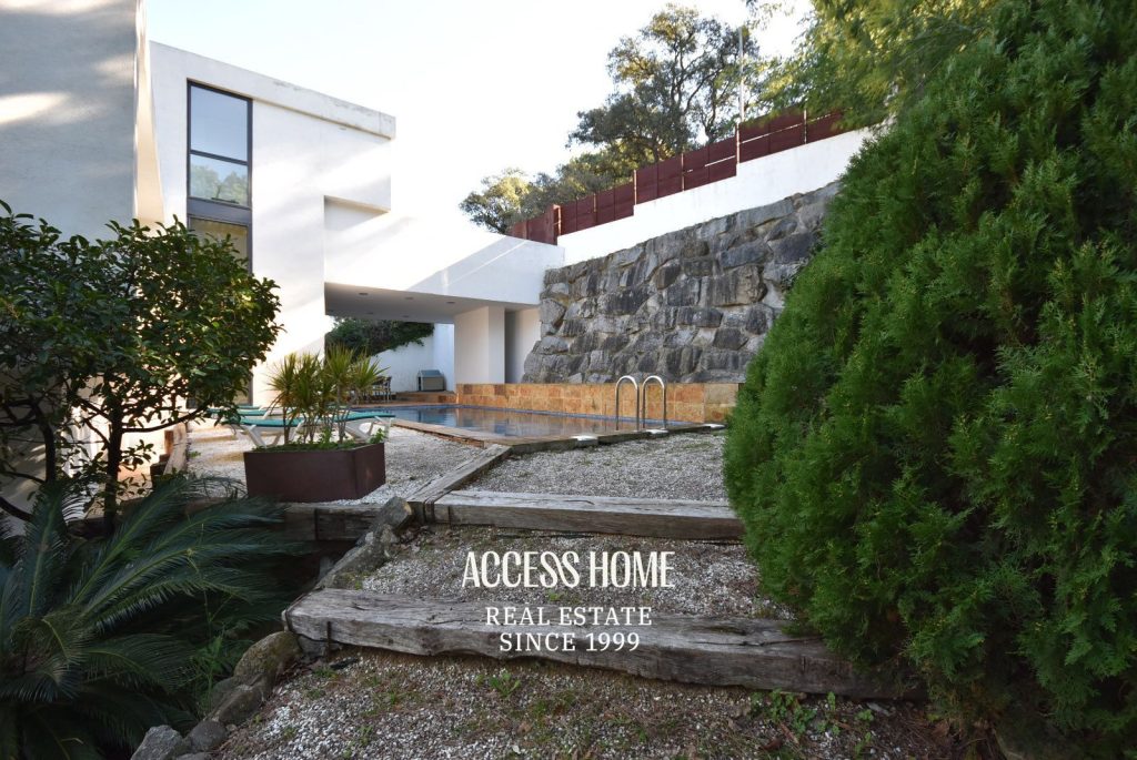 Exclusiva casa a la venta en Cabrils con piscina y vistas panorámicas